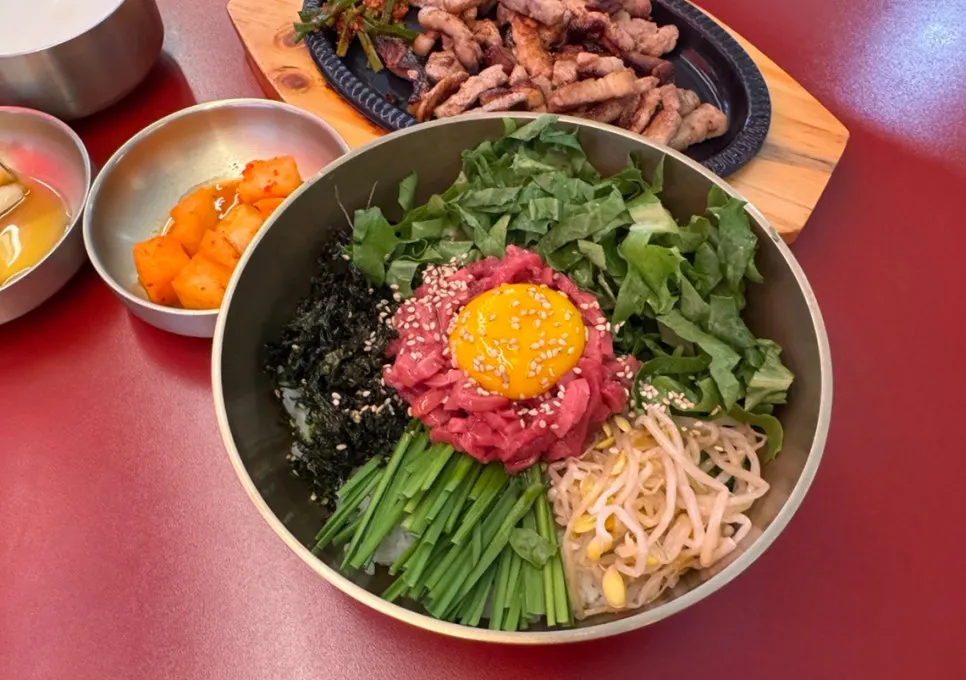 Clean-tasting beef-bone soup sample