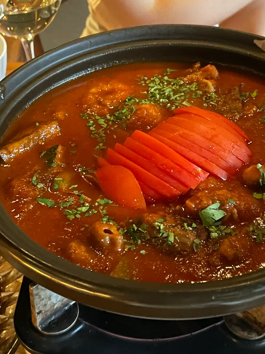 토마토 카이센나베 식사 사진