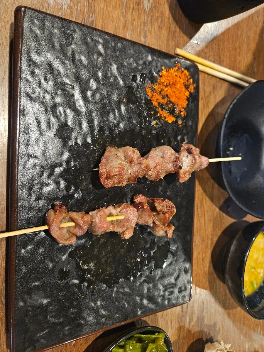 Springy chicken shoulder meat skewer