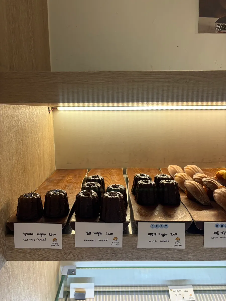 In-store table seating with sunlight coming in