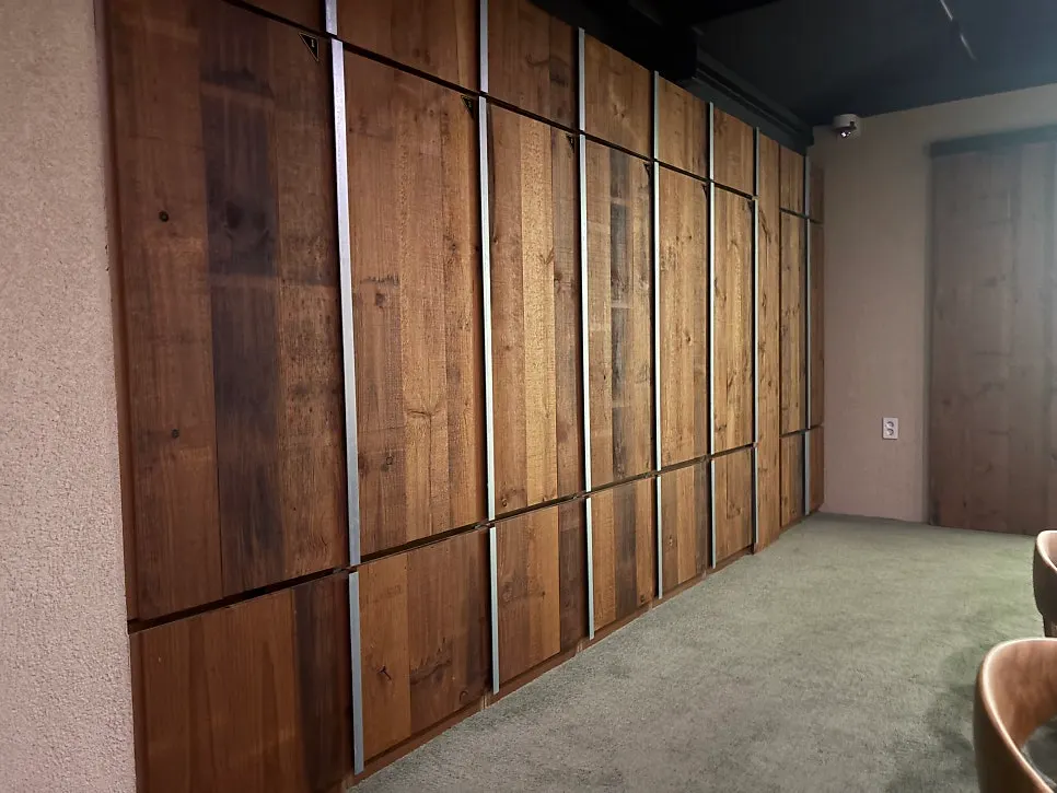 Individual bag lockers