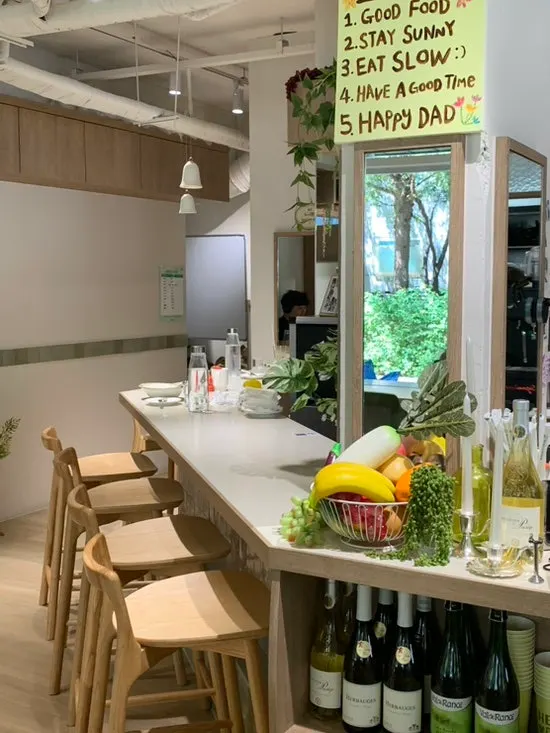 Bar table and seating area at HEOD Gongdeok