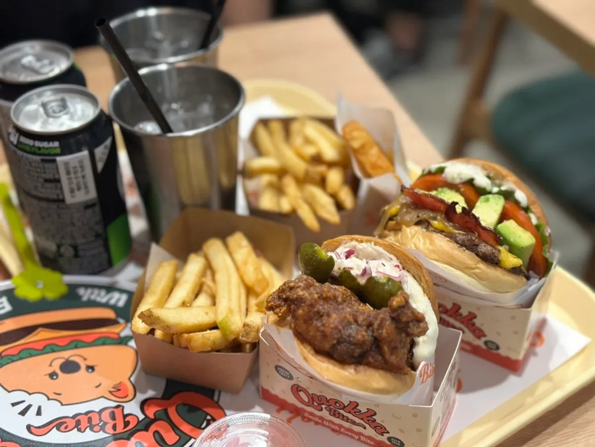 두 가지 수제버거 세트