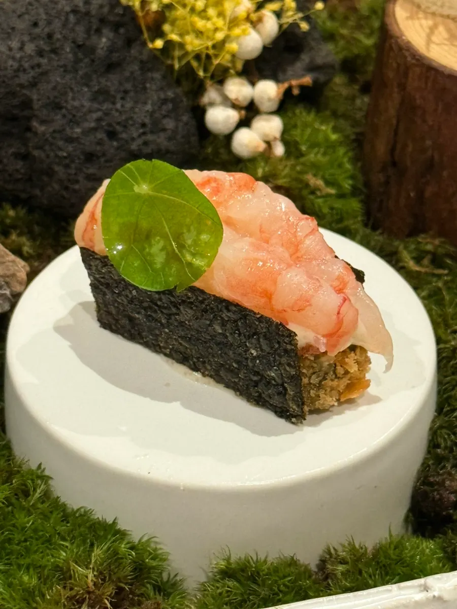 Sweet shrimp gim bugak bite dish