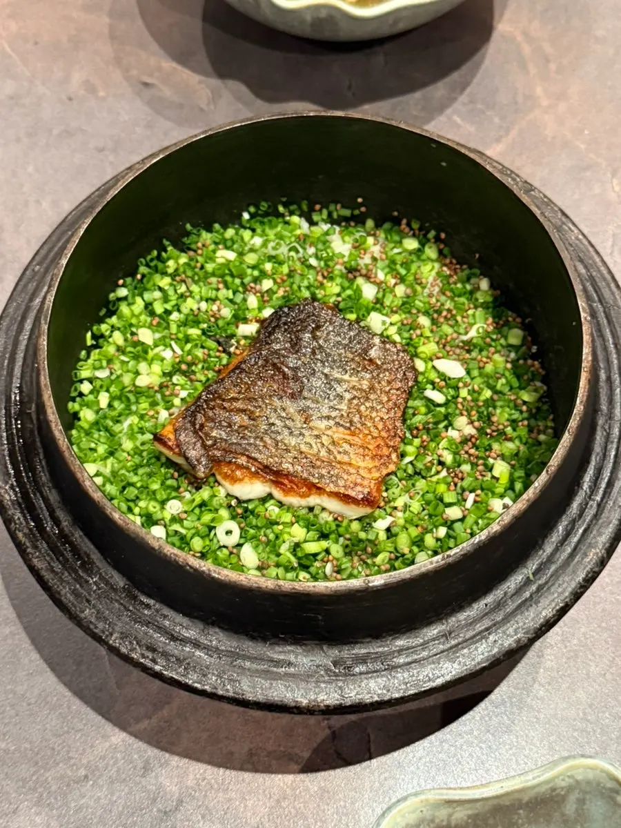 Seasonal fish pot rice in the pot
