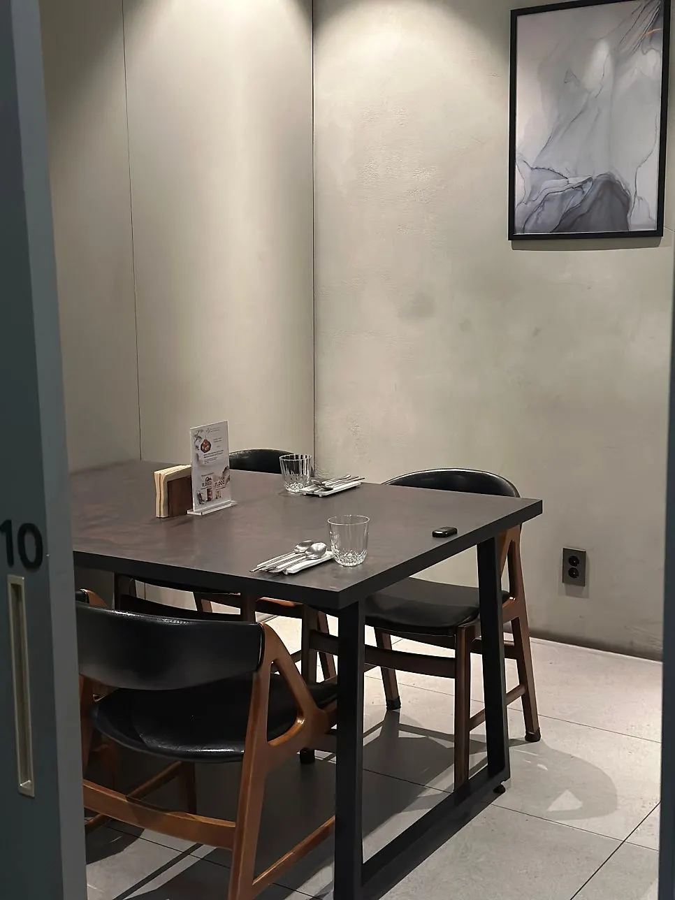 Interior space at Usu leading to the private rooms