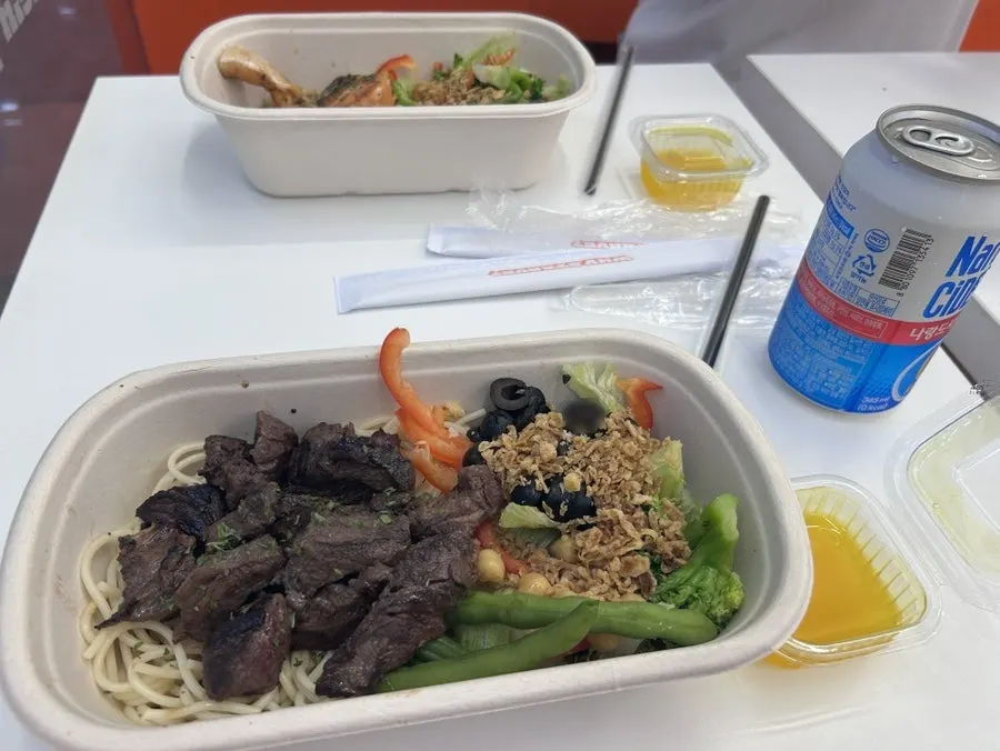 Beef pasta protein box filled with vegetables