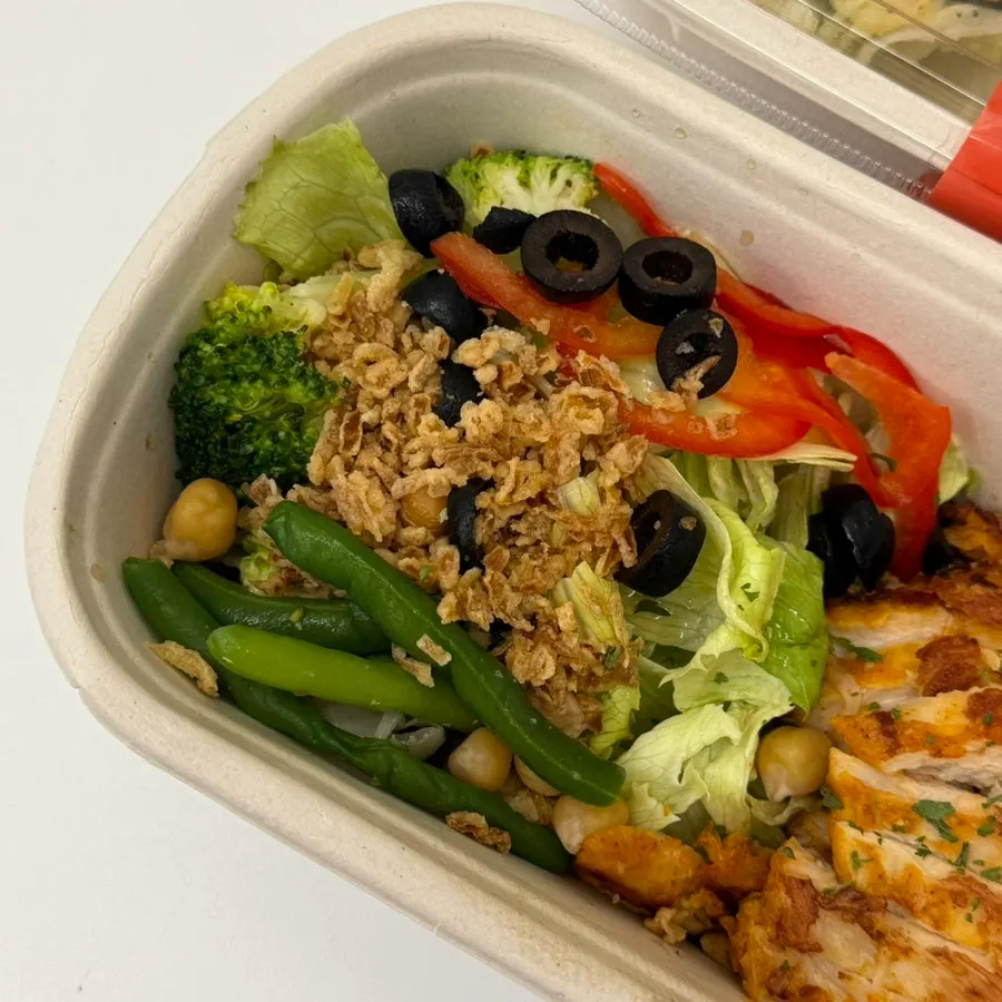 Full view of the light chicken protein box