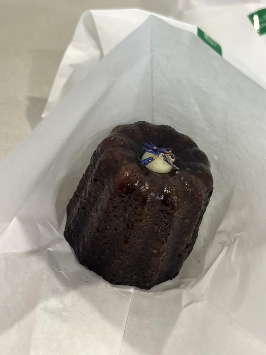얼그레이 까눌레 디저트