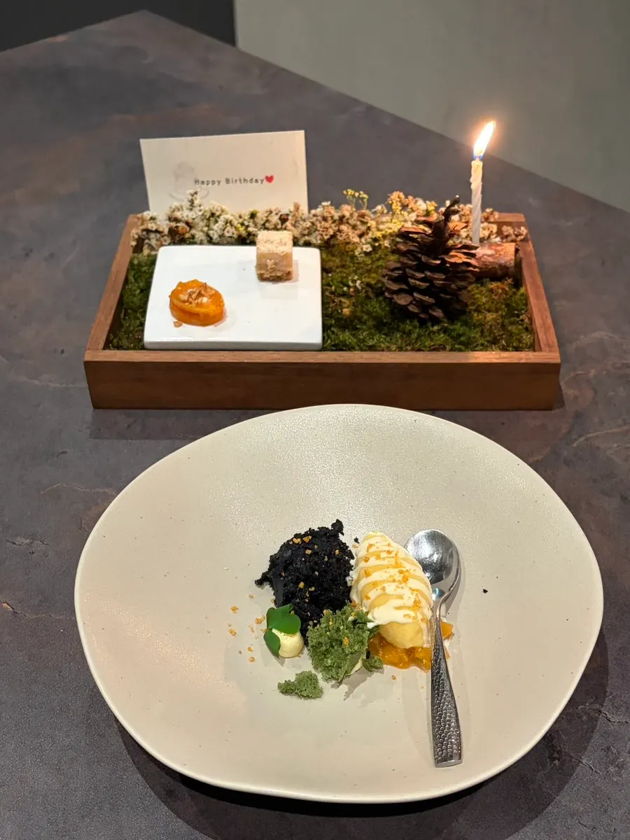 Corn ice cream and castella dessert