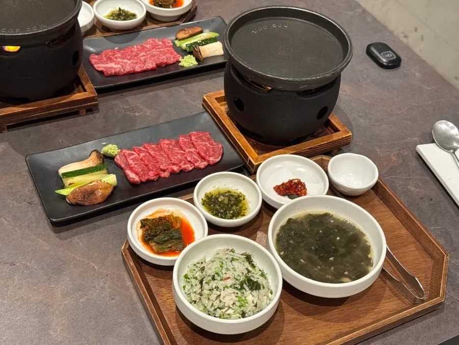 화로에서 구워지는 한우구이