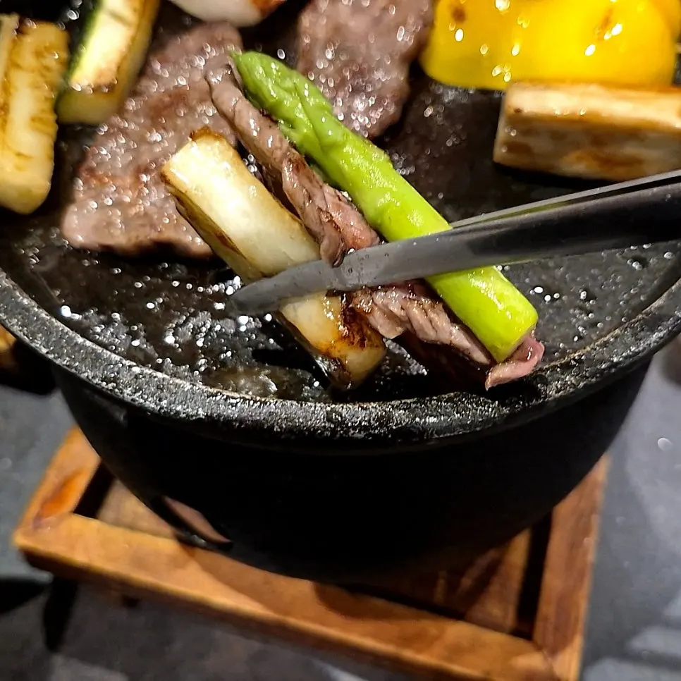알맞게 구워진 한우 등심