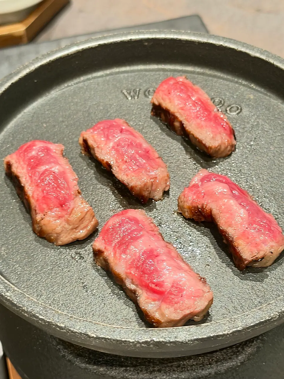 개인화로에 구워지는 한우