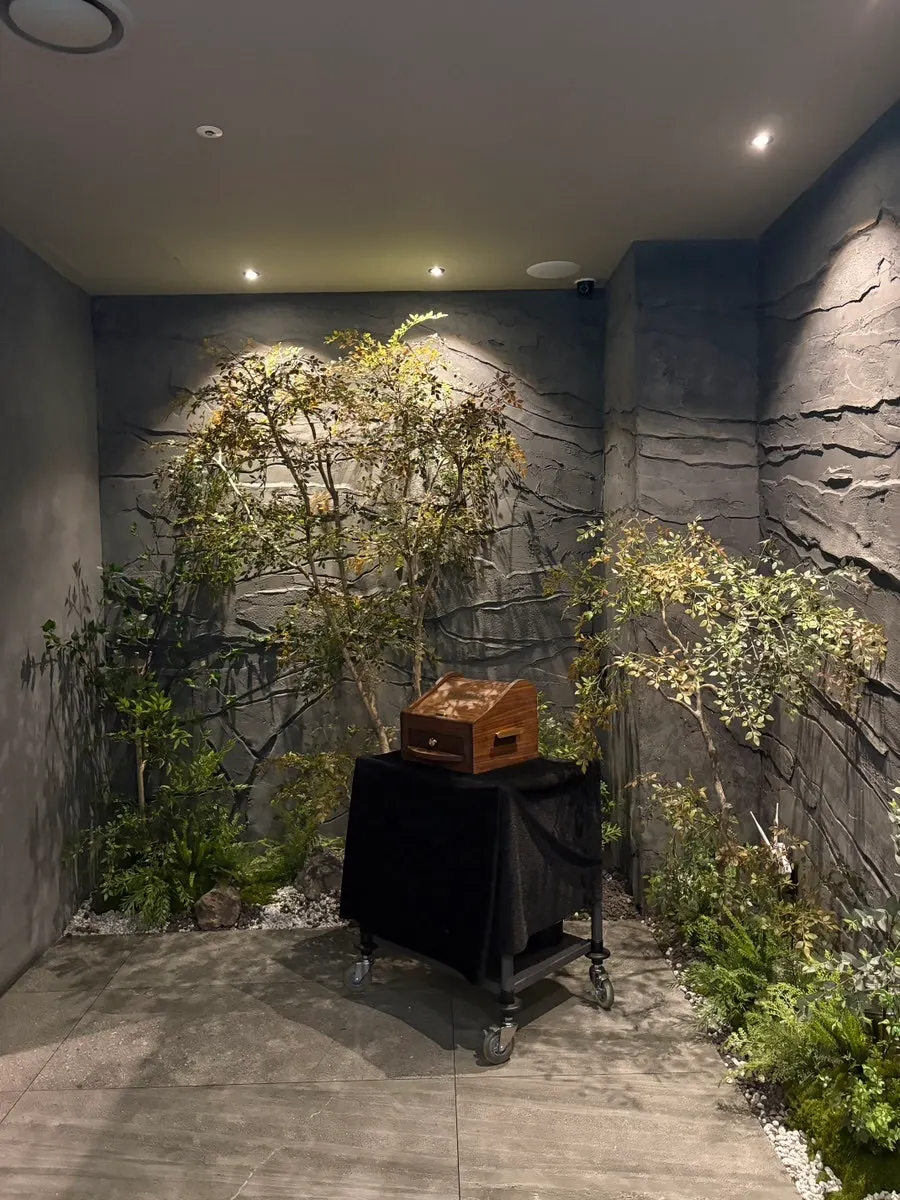 Upscale-feeling entrance of Usu Gongdeok
