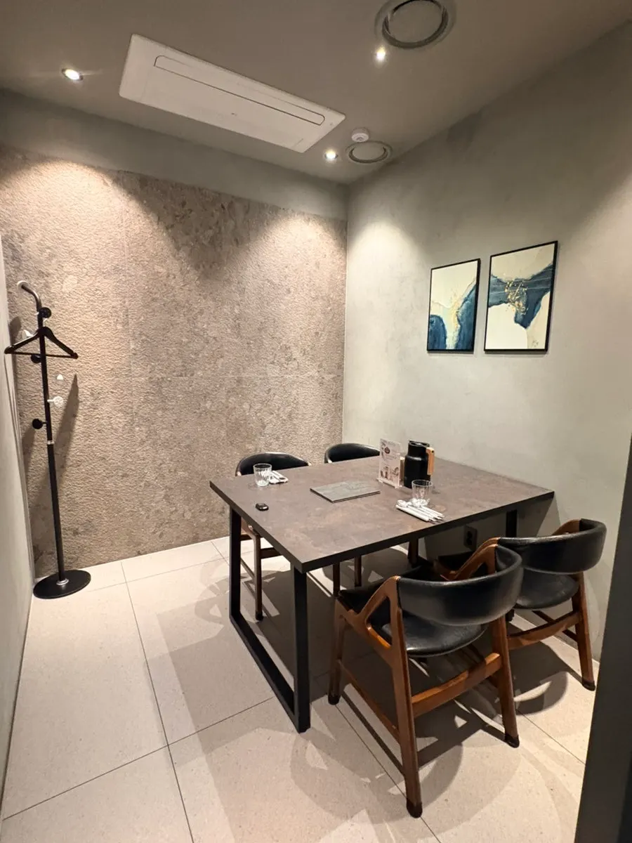 Private room at Usu