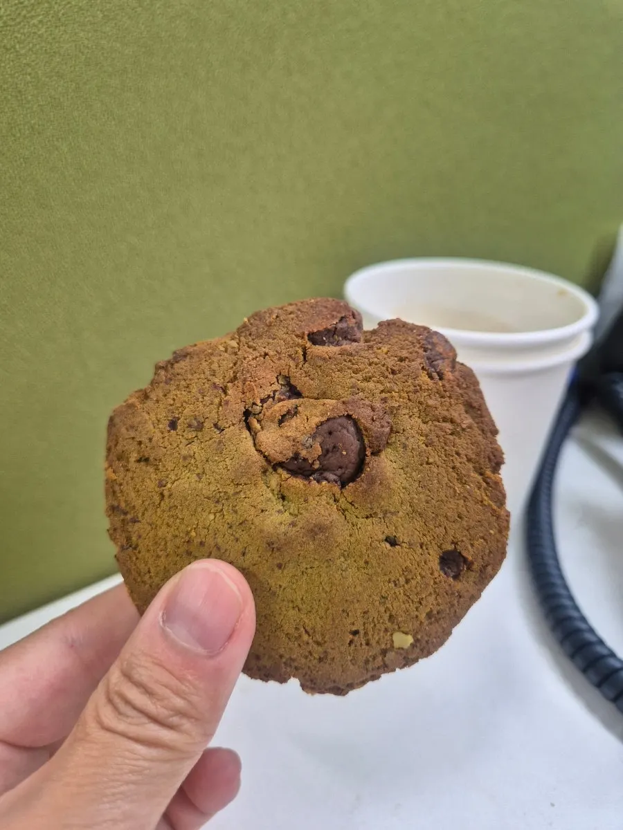 Dark Chocolate Almond Protein Cookie packaging