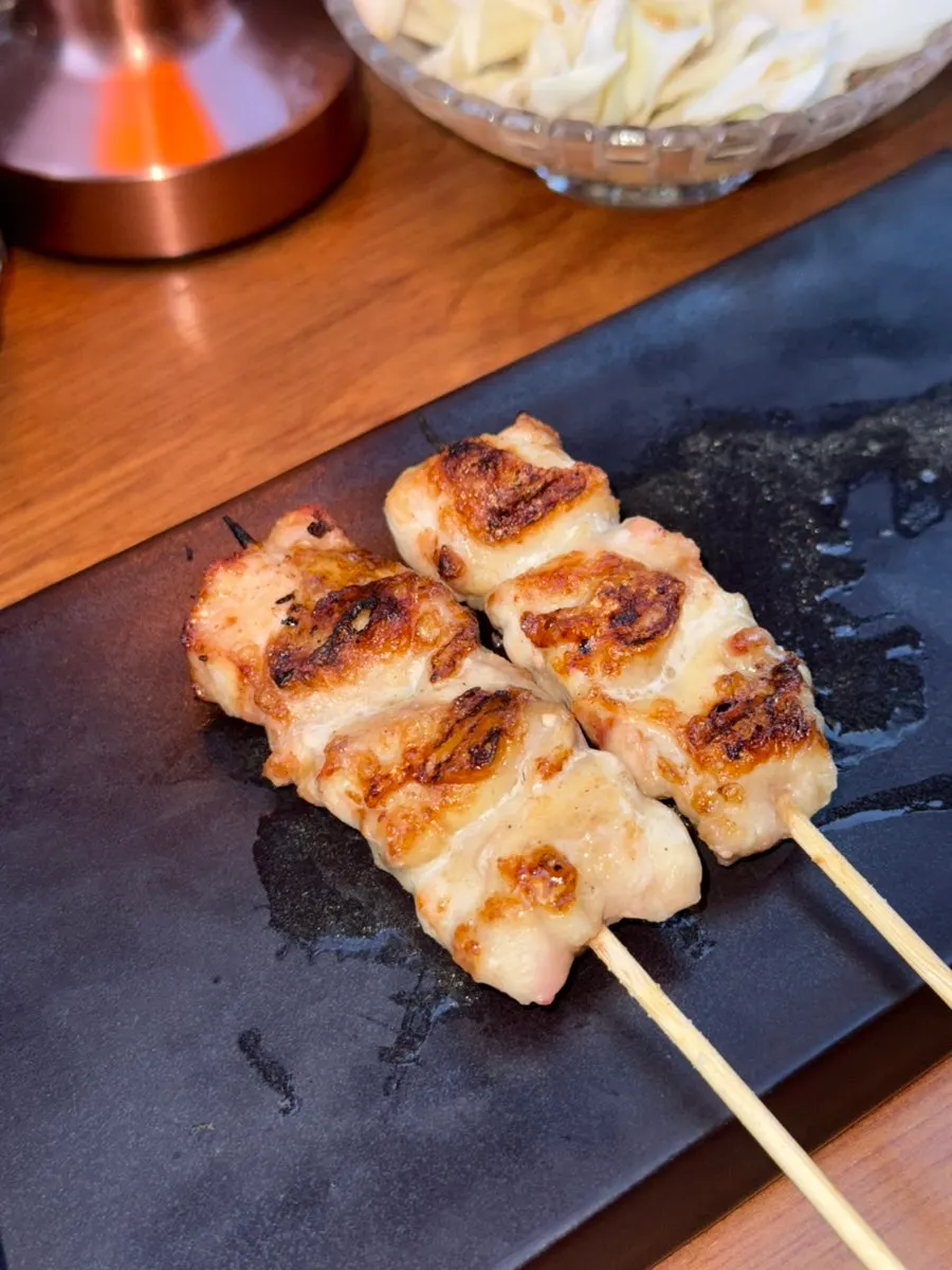 Crunchy chicken knee cartilage skewer