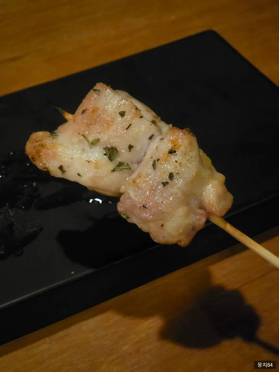 An additional à la carte skewer ordered after the course