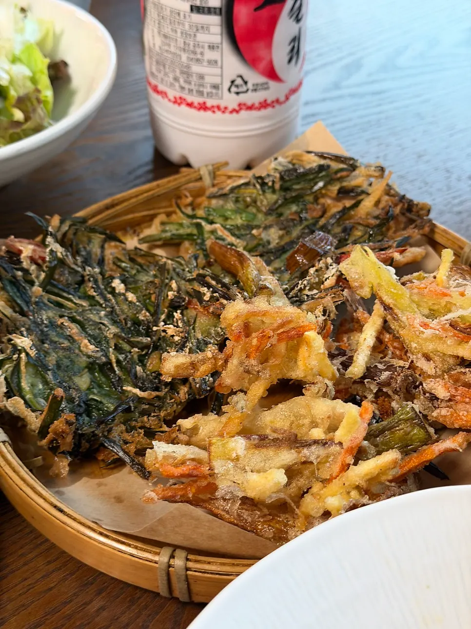 Vegetable side dishes: eggplant, burdock, and chamnamul
