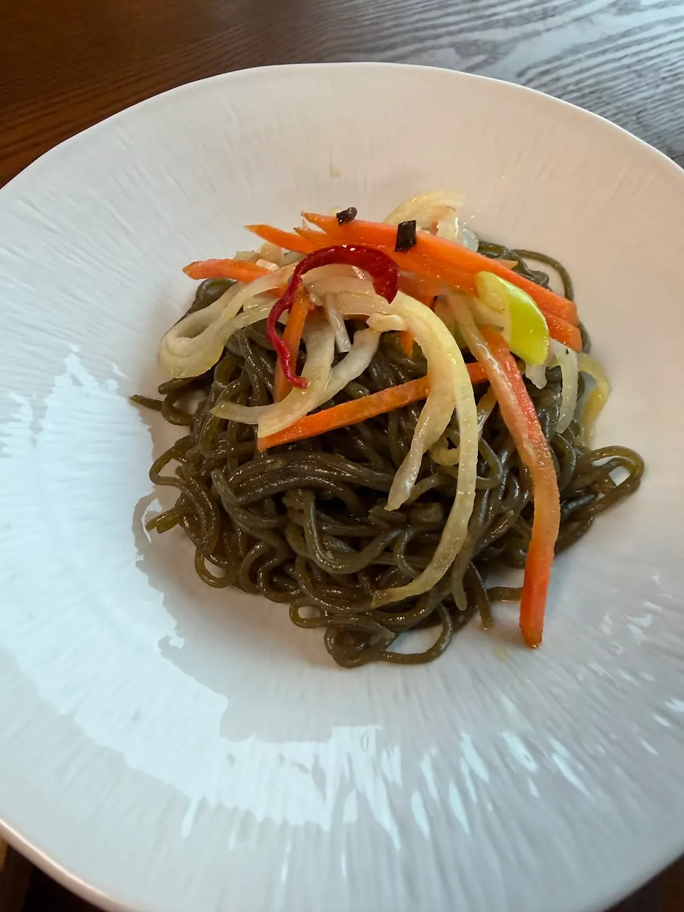 Seaweed noodles paired with dubu kimchi