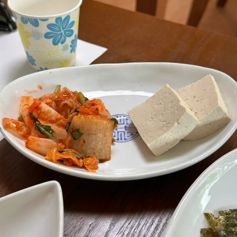 Carefully prepared Korean side dishes