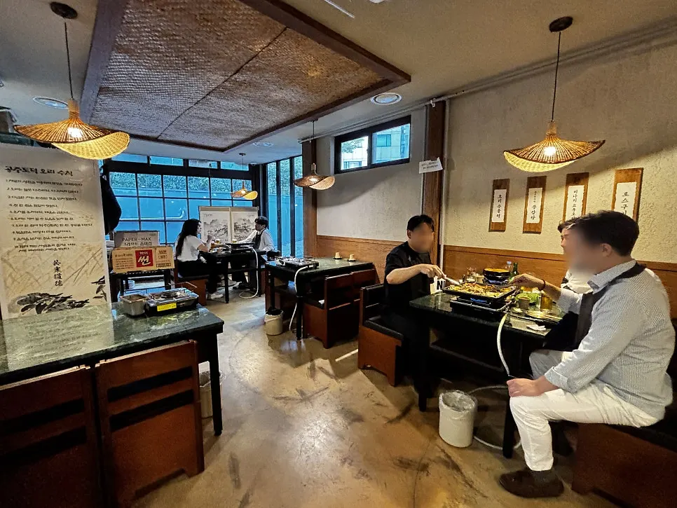 Overview of the outdoor terrace and indoor dining area