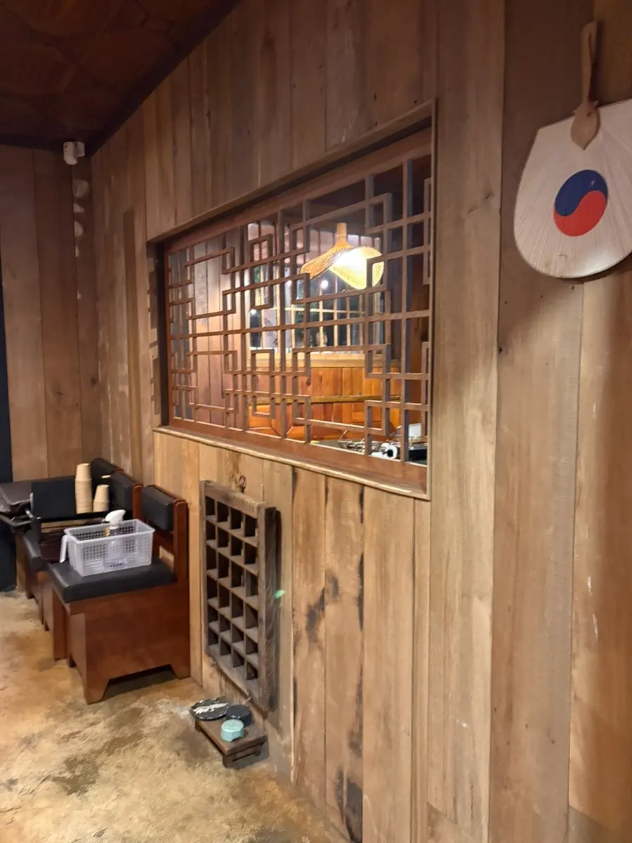 공중도덕 매장 분위기