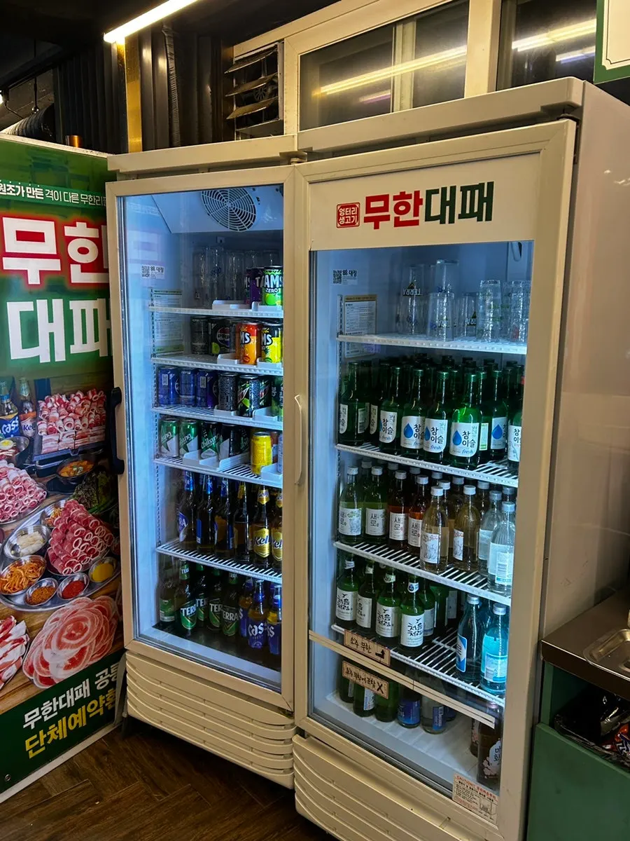 Hangang ramyeon cooking machines and rice corner