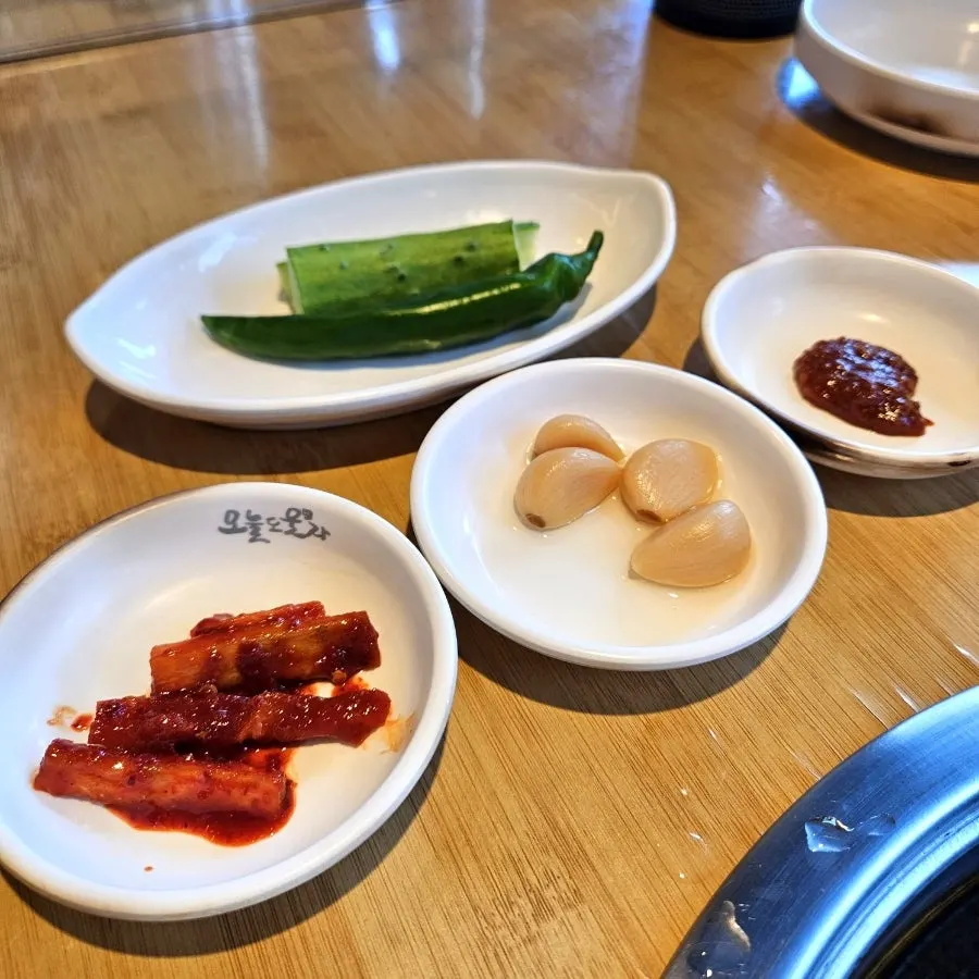 오늘도웃자 초월 기본 상차림