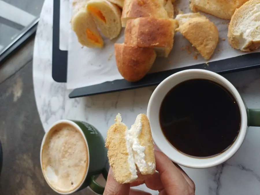 Injeolmi roll coated in bean powder