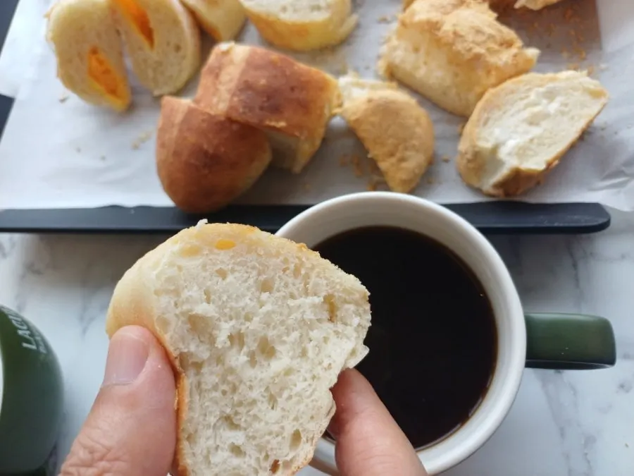 Warm Americano and plain baguette