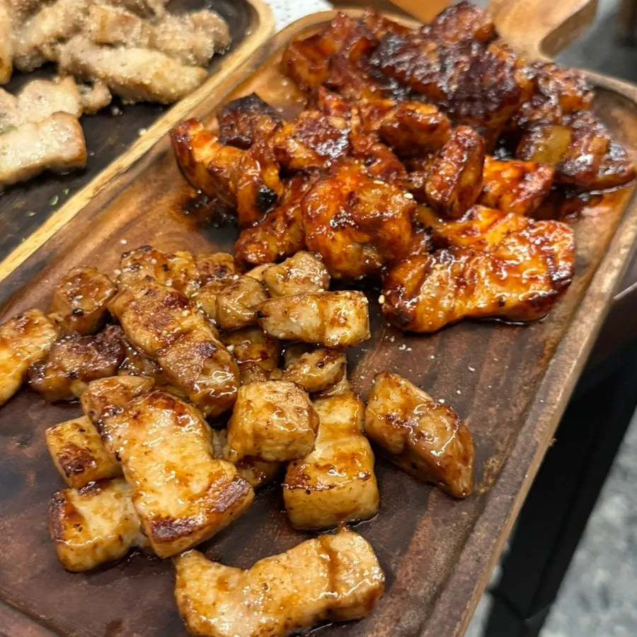 The Go Ok-hui set menu big platter laid out