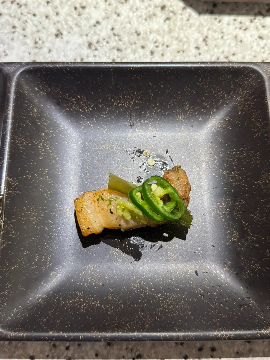 Recommended combo with shiitake sauce and green onion salad