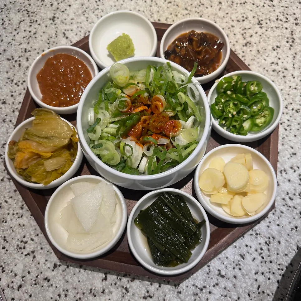 Nhìn từ chỗ ngồi ra không gian bên trong Go Ok-hui Hwamyeong Main Branch