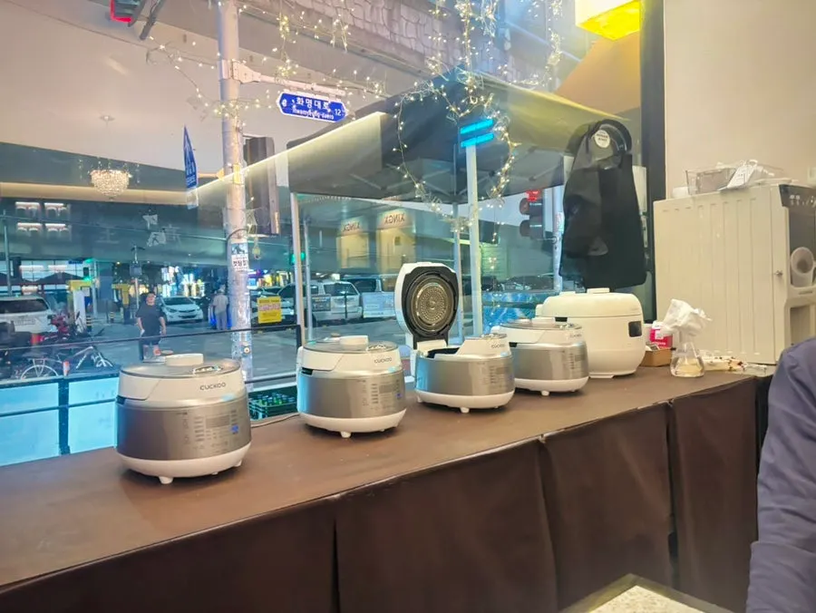 Interior of Go Ok-hui Hwamyeong Main Branch
