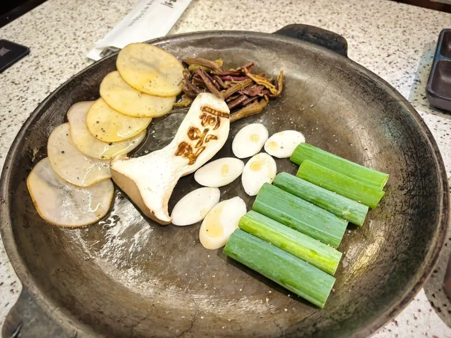 Table at the end of the meal at Go Ok-hui Hwamyeong Main Branch