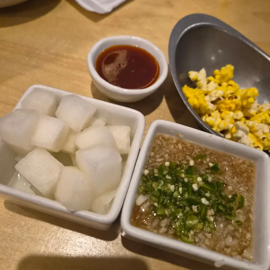 Pickled radish with chicken sauce and seasoned sauce