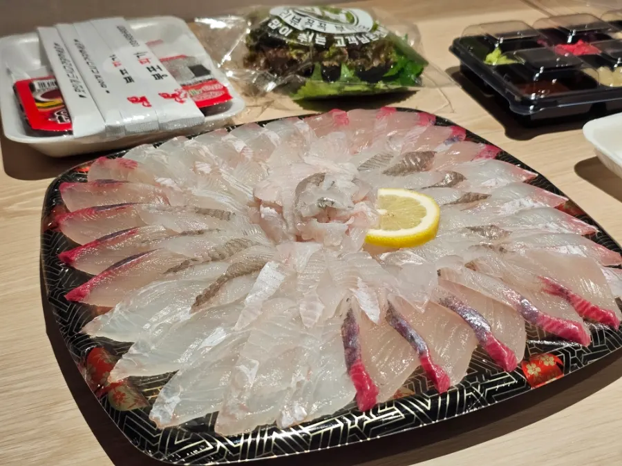 Plump boiled shrimp served as a side