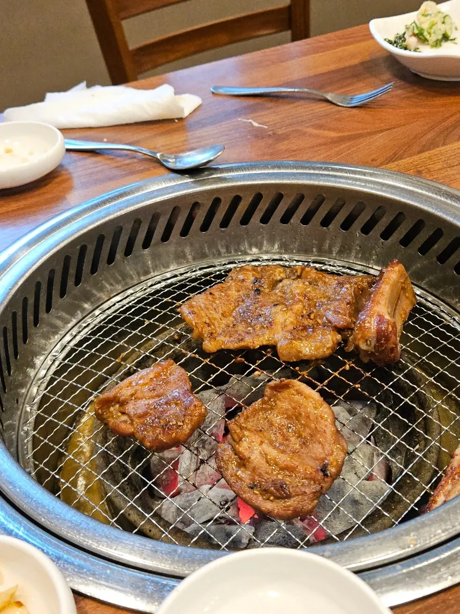 Extra rice and lettuce wraps served with pork galbi