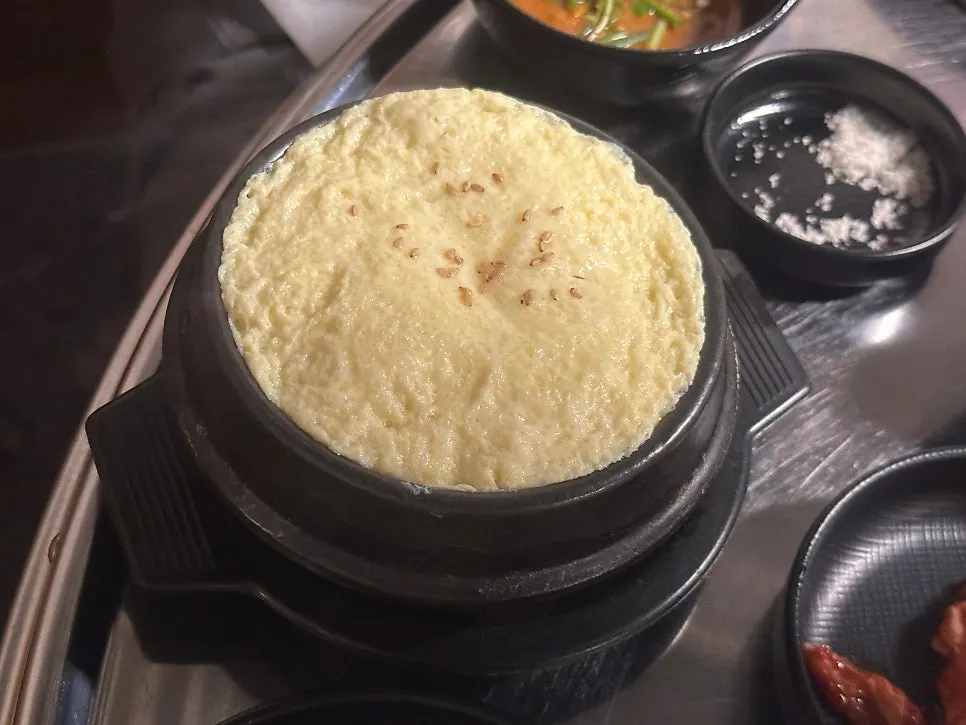 Basic side dishes served with the meat