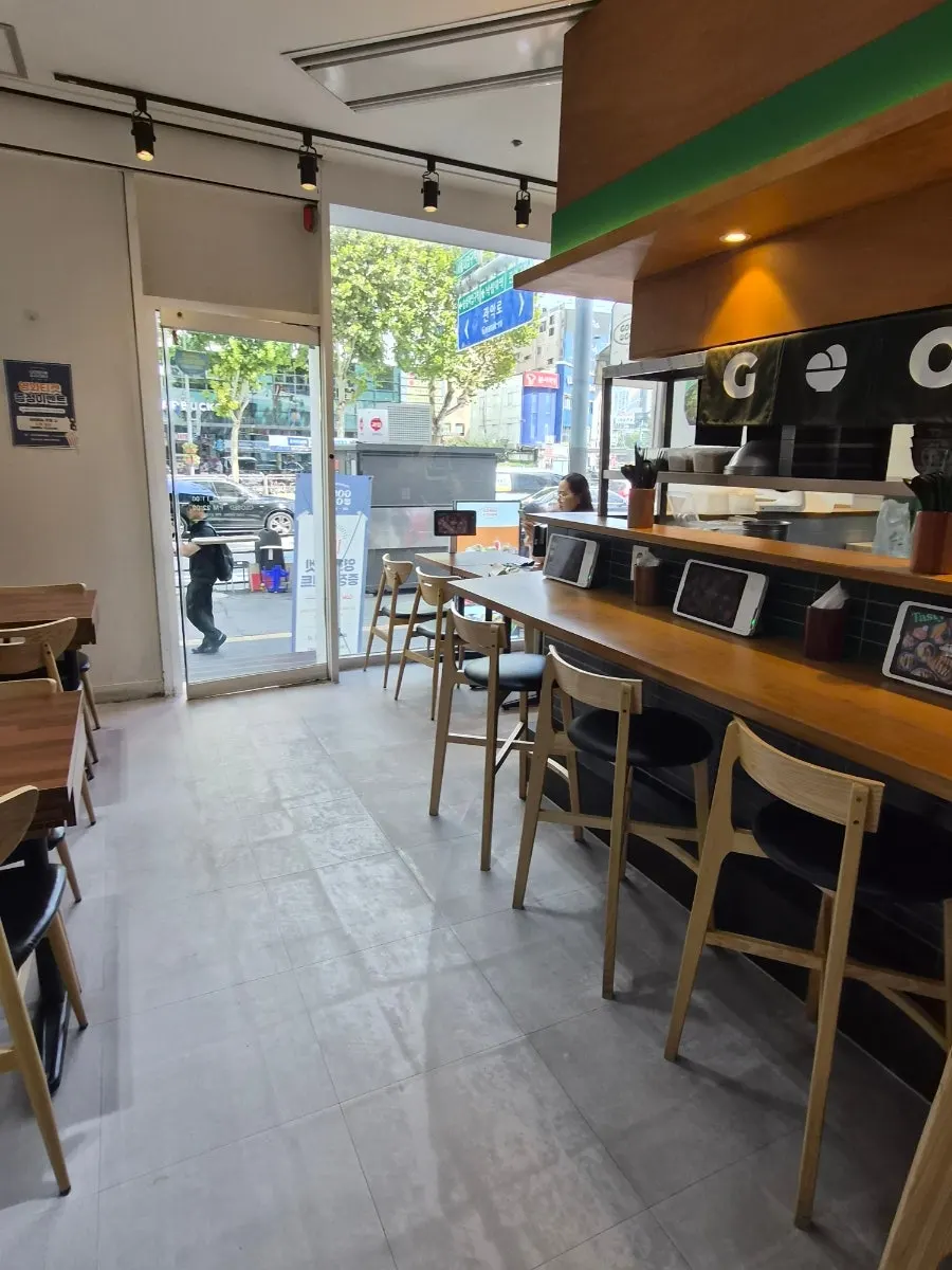 Gosh Gosh interior seating