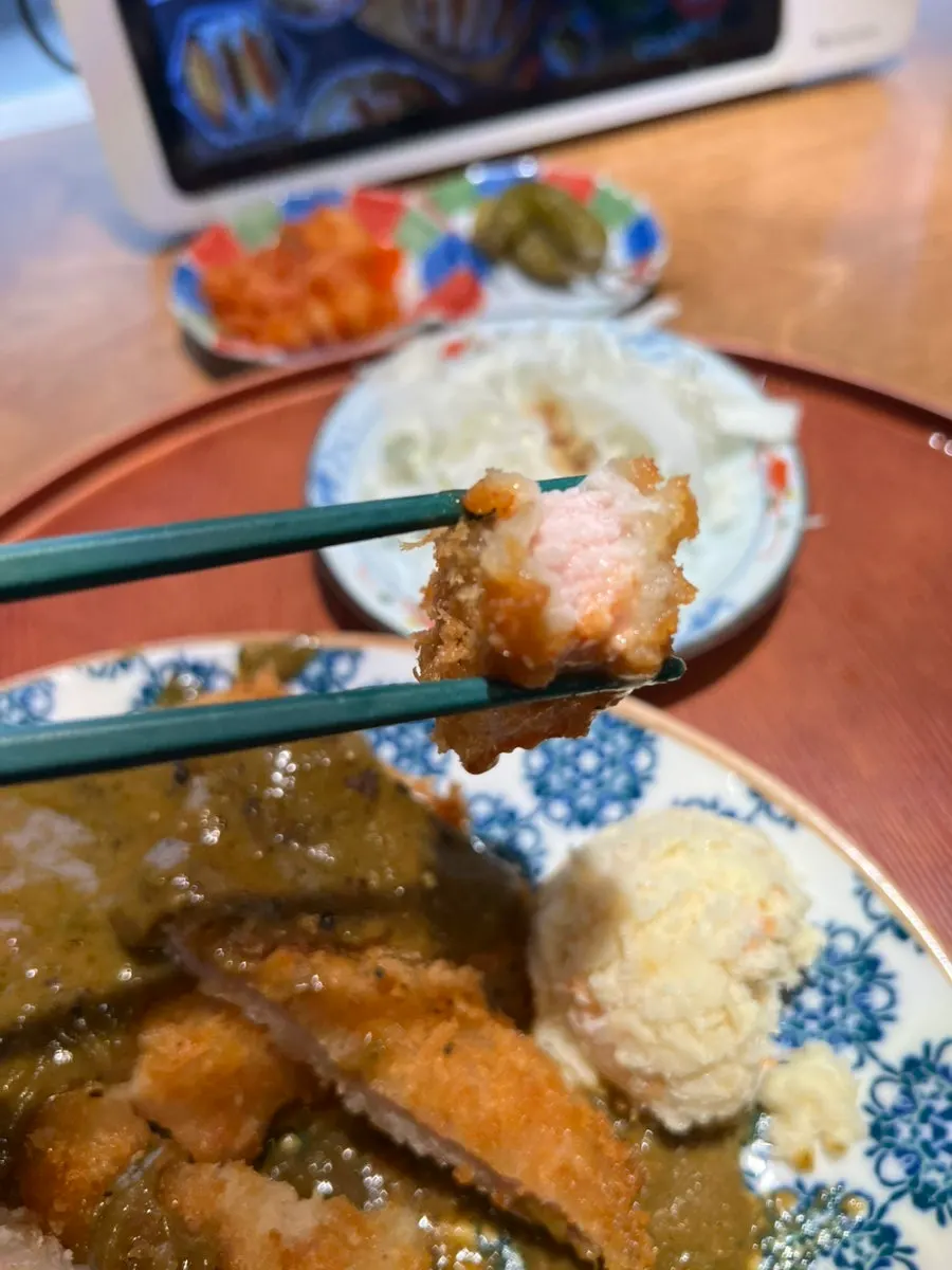 Bone-broth-style soup served alongside the meal