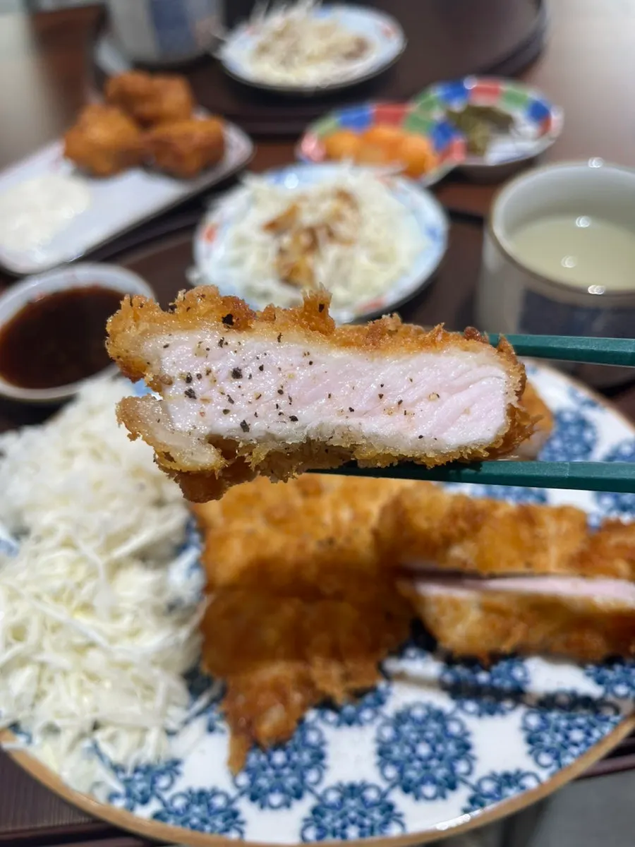 Close-up of crispy gara-age batter