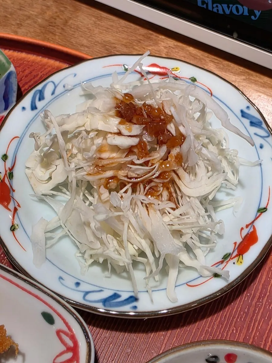 Close-up of the fresh yukhoe rice bowl