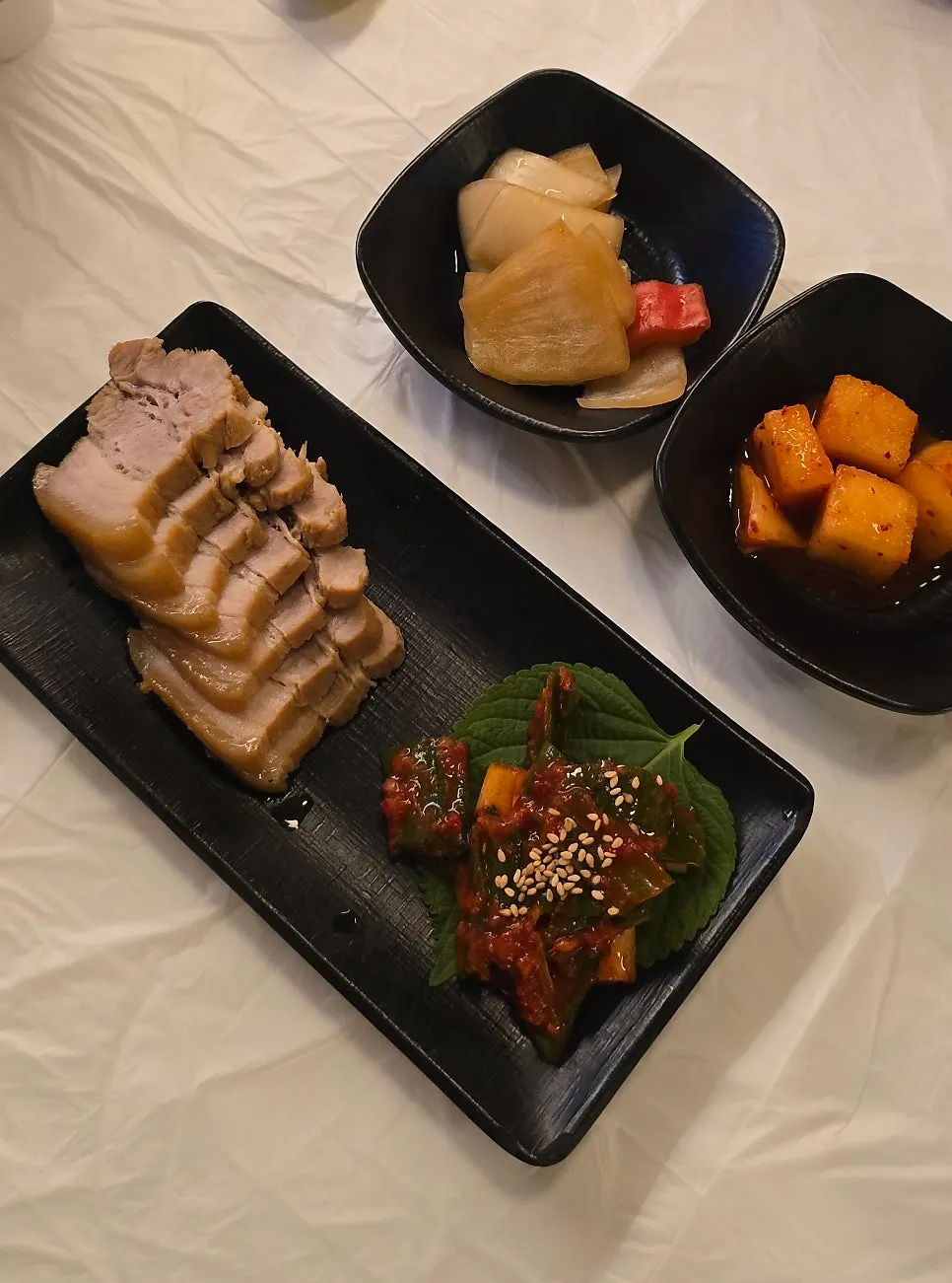 Bossam plate served with the set for one