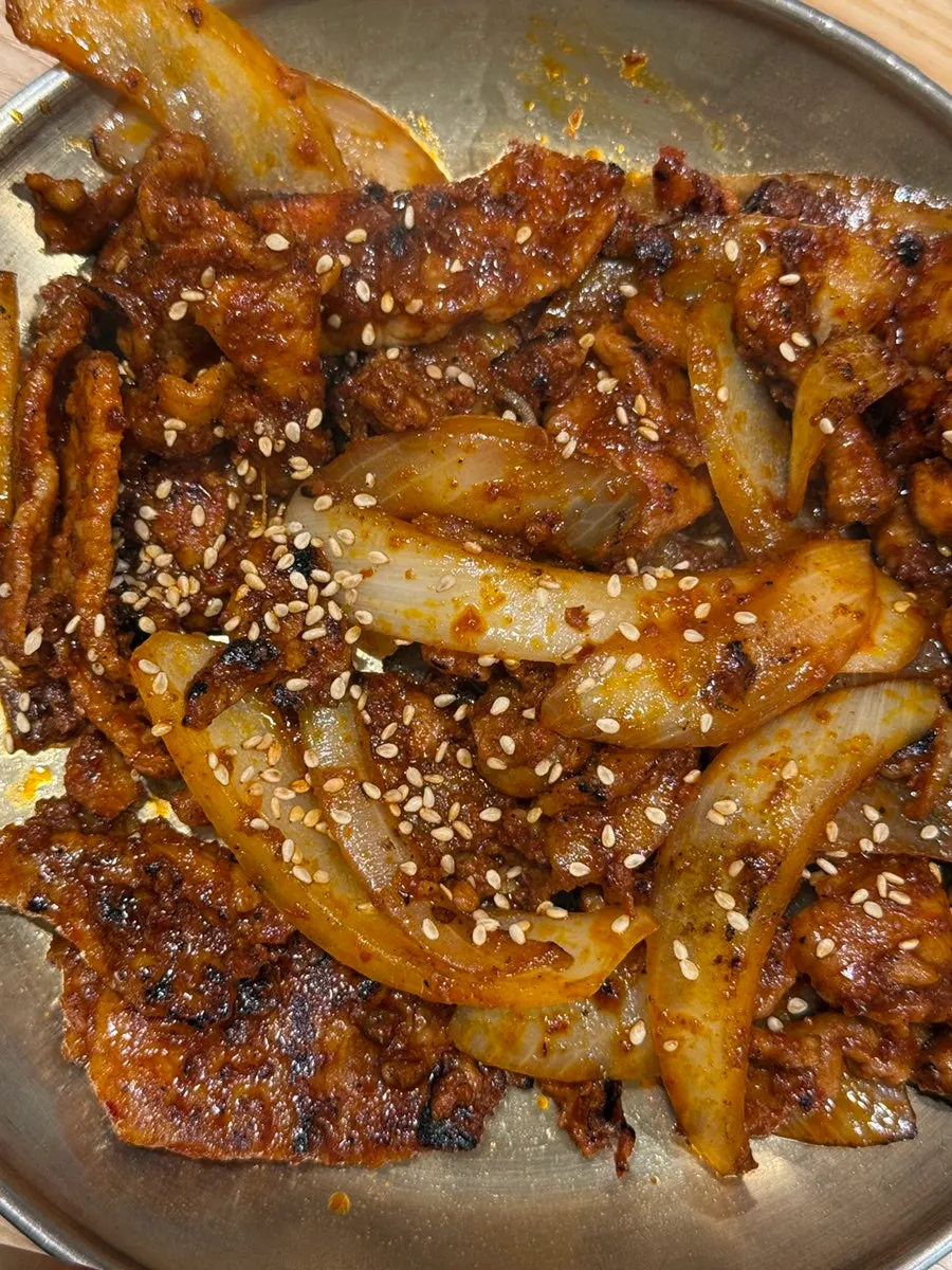 불 맛 가득 불고기볶음 한 접시