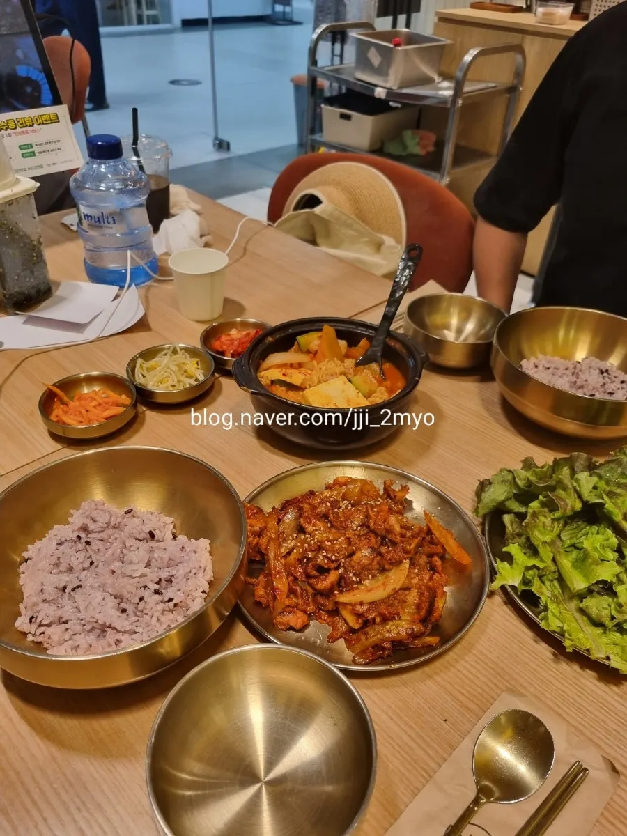 Rice served in a big bowl
