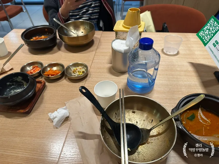 밥장인 고속터미널점 매장 마무리 사진