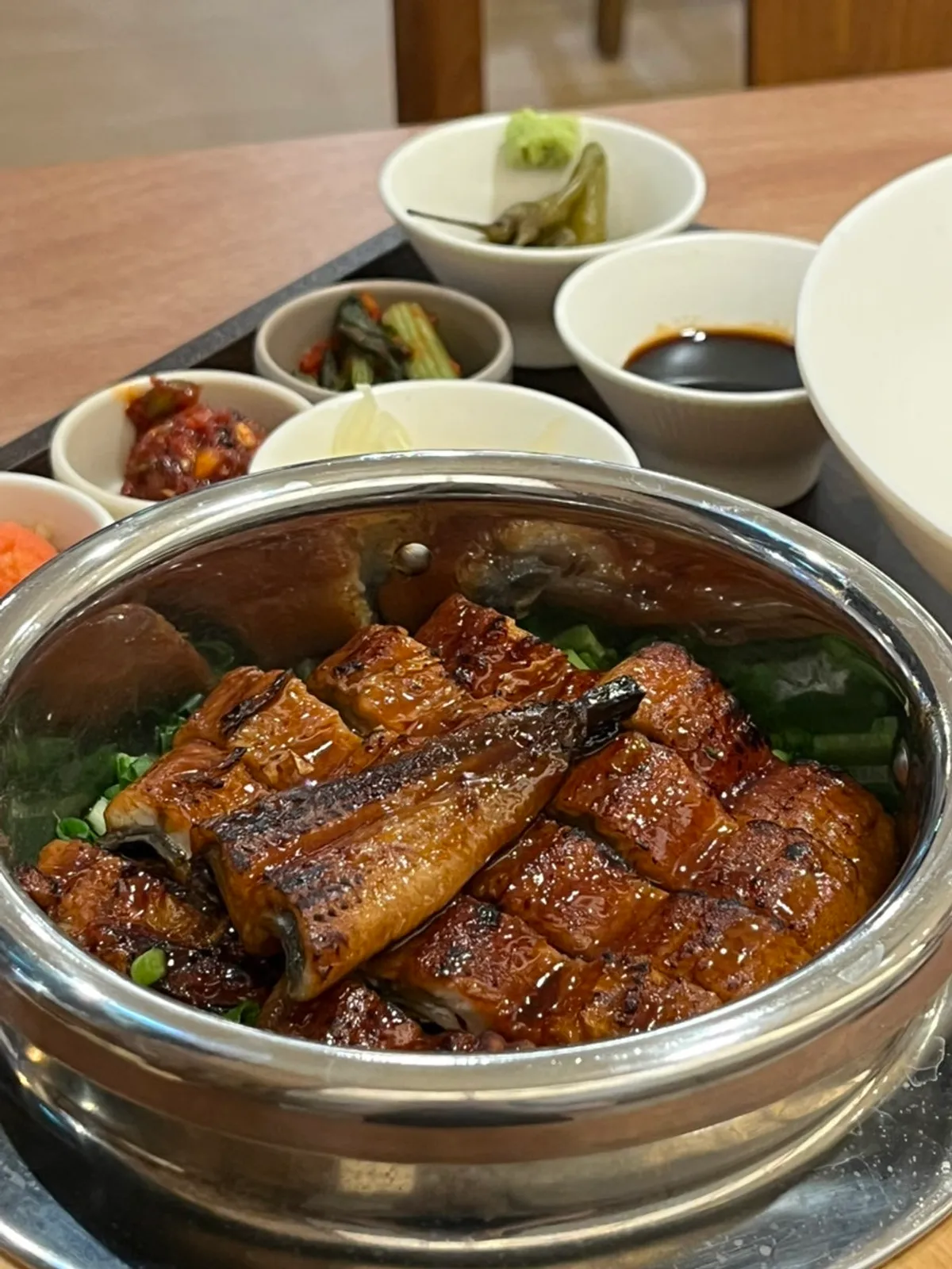 Full eel hot pot rice spread at Gomemui Gardenfive