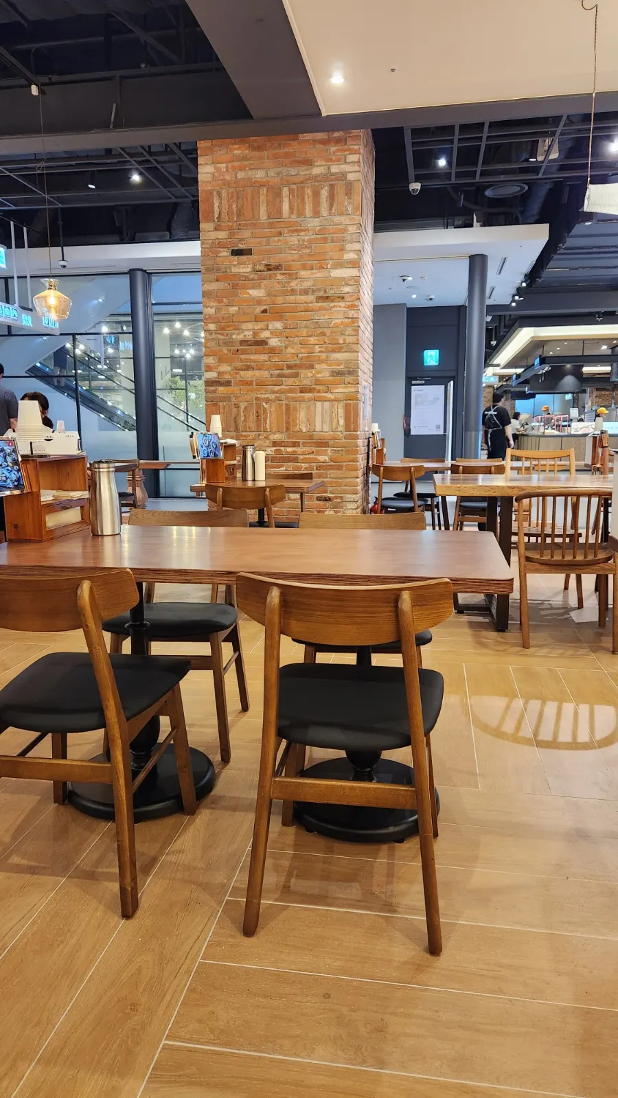 Wood-toned interior of Gomemui restaurant